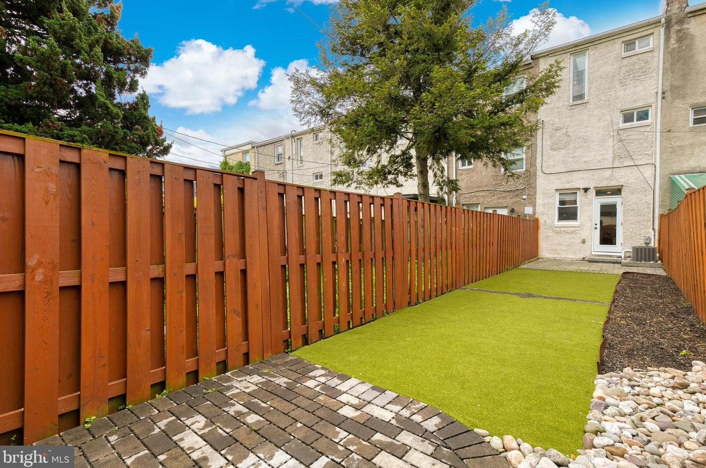 2813 Remington Ave, Baltimore MD  21211-2926 exterior