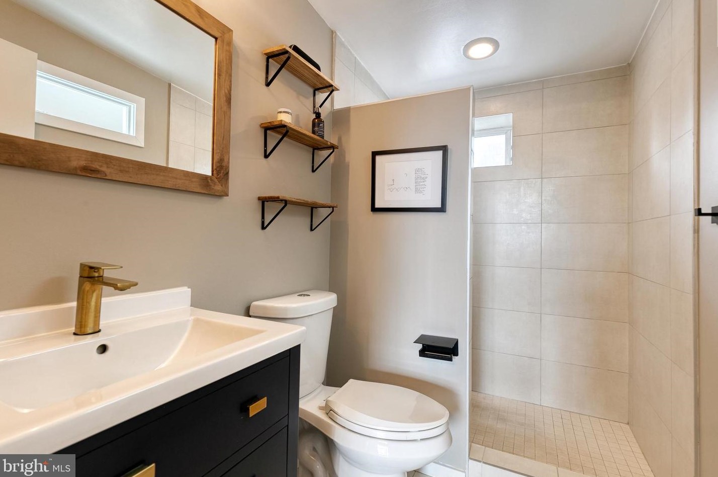 2813 Remington Ave, Baltimore MD  21211-2926 exterior