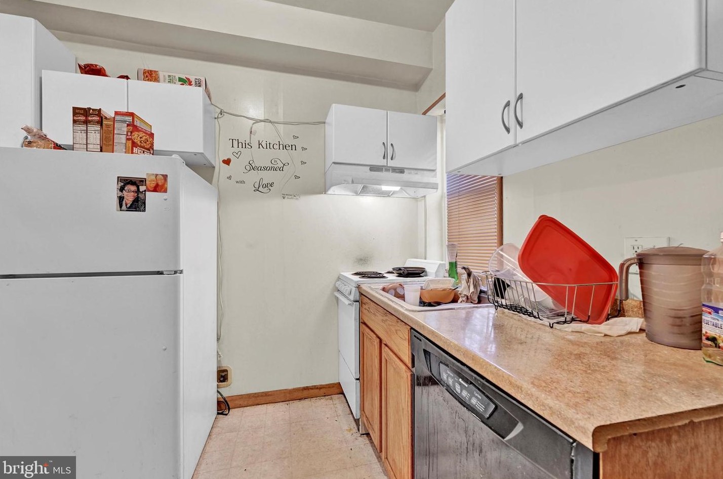 2017 Hoffman St, Baltimore MD  21213-3211 exterior