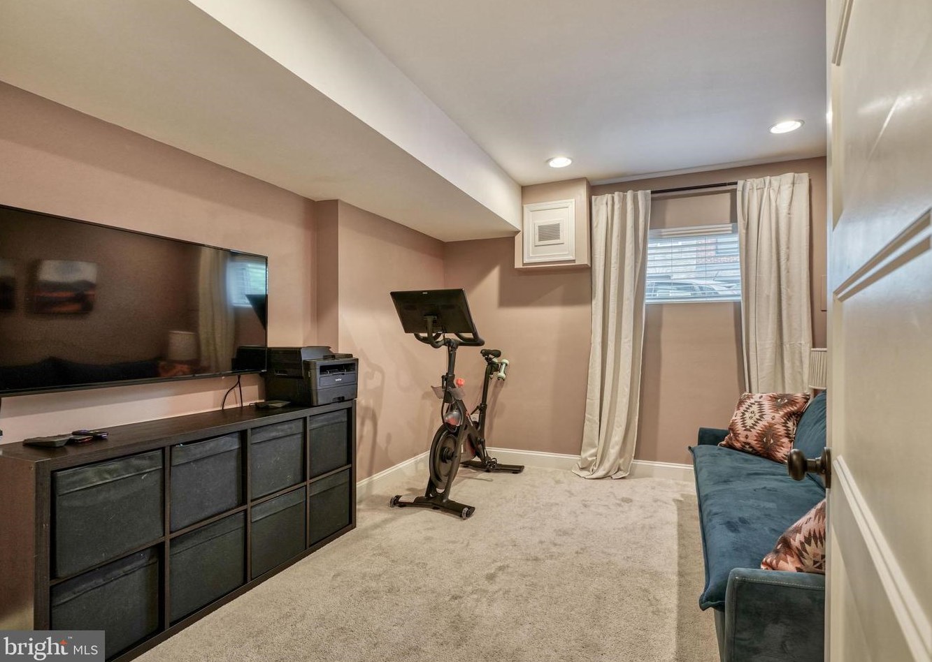 503 Bouldin St, Baltimore MD  21205-2807 exterior