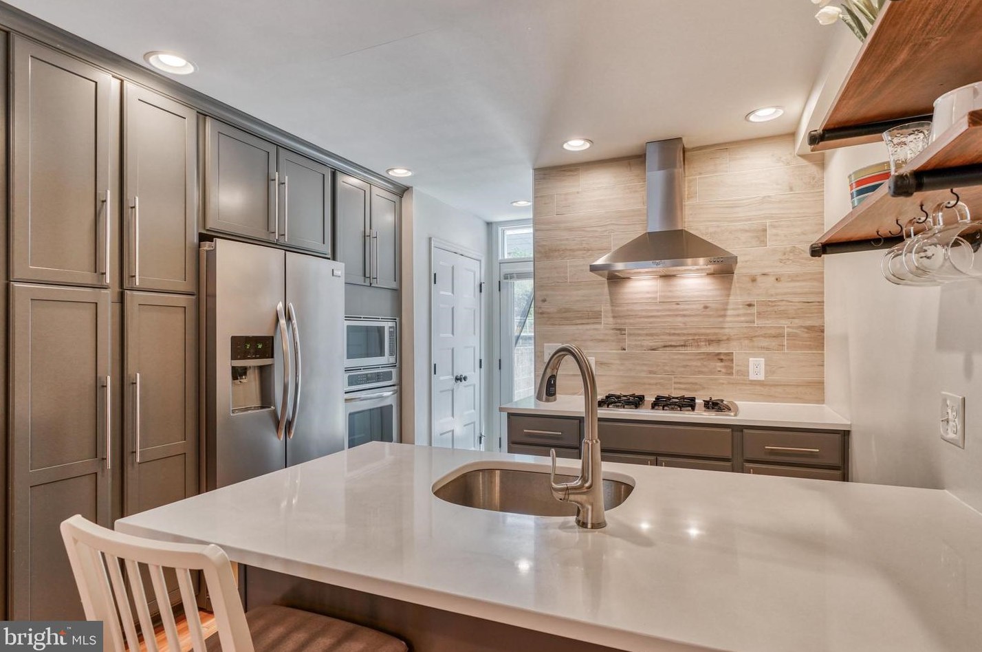 503 Bouldin St, Baltimore MD  21205-2807 exterior