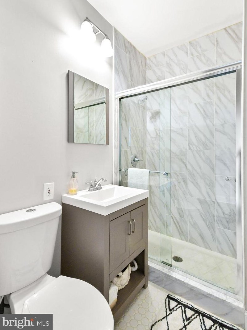 122 Collington Ave, Baltimore MD  21231-1635 exterior