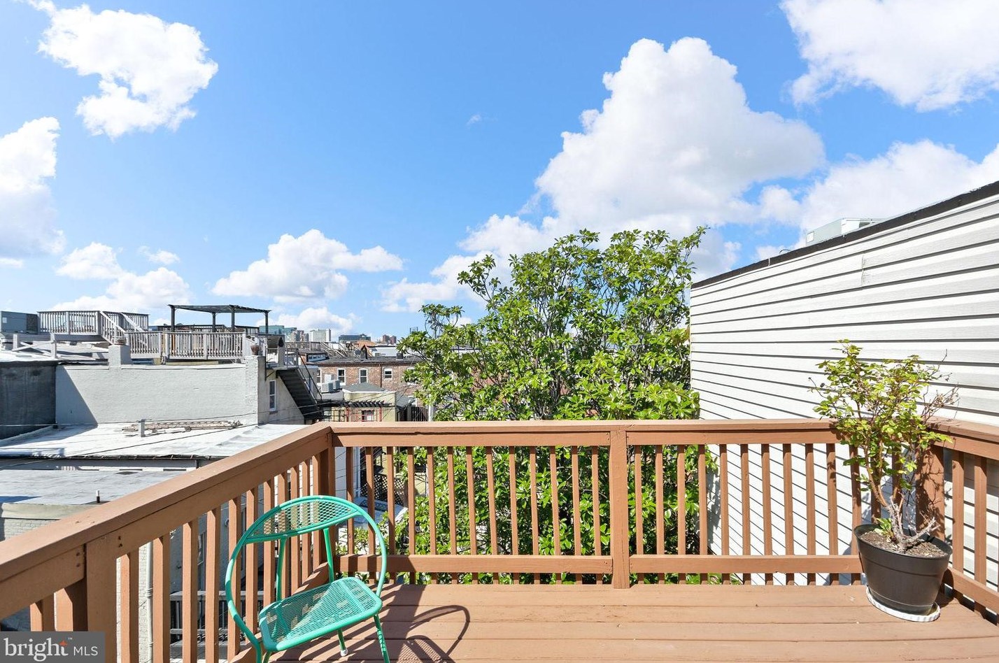 122 Collington Ave, Baltimore MD  21231-1635 exterior