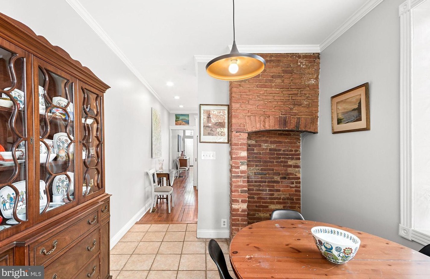 122 Collington Ave, Baltimore MD  21231-1635 exterior