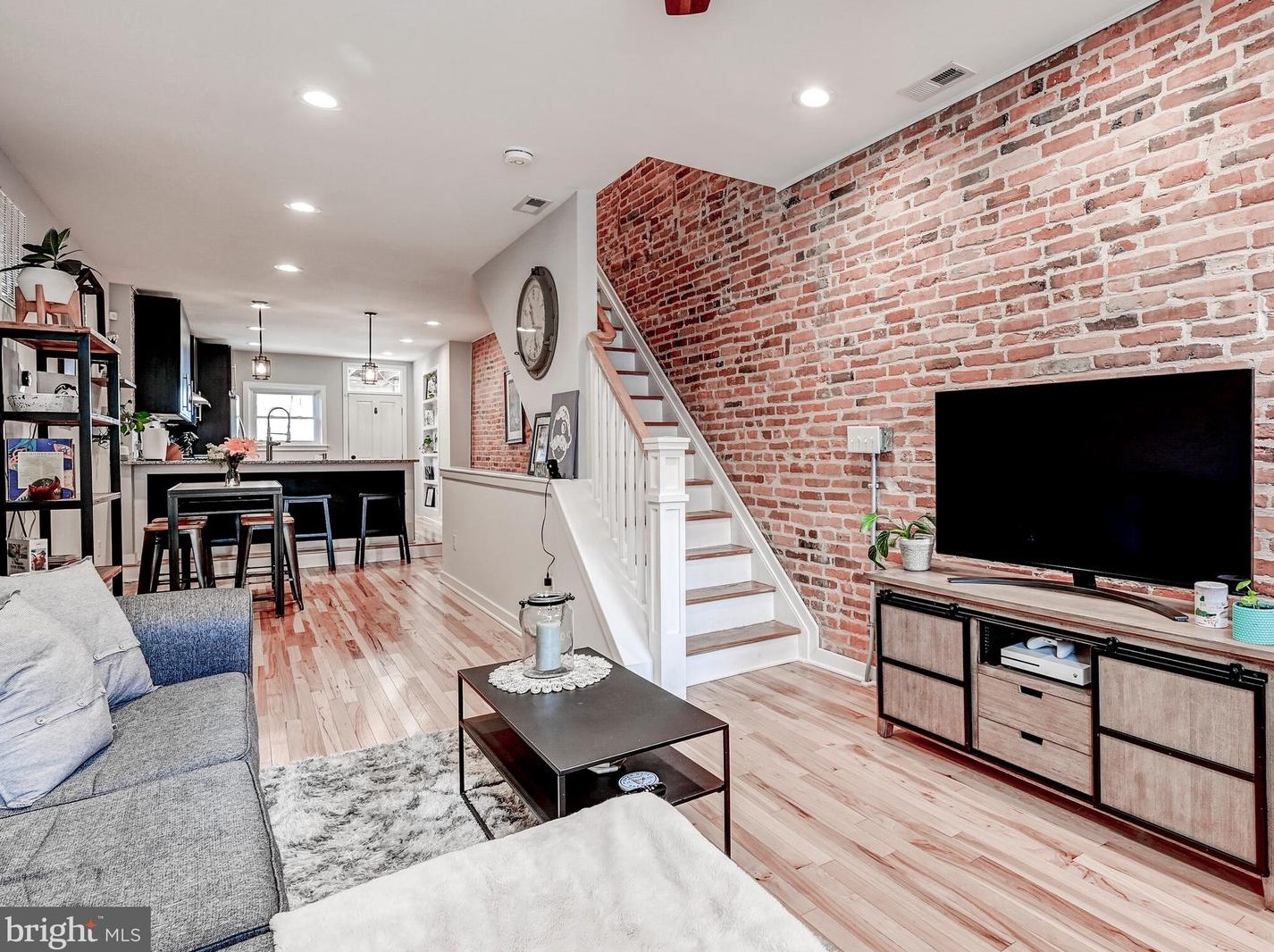 7 Streeper St, Baltimore MD  21224-1250 exterior