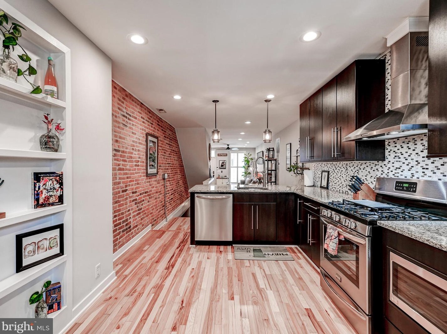 7 Streeper St, Baltimore MD  21224-1250 exterior