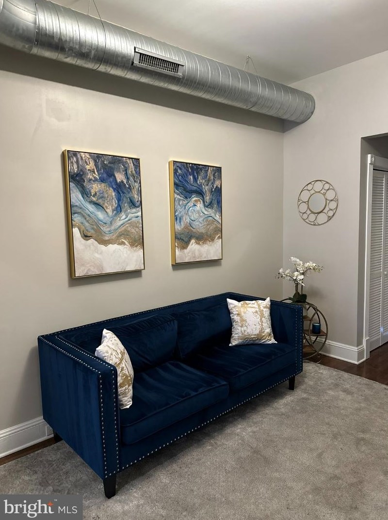 1815 Park Ave #2, Baltimore, MD 21217