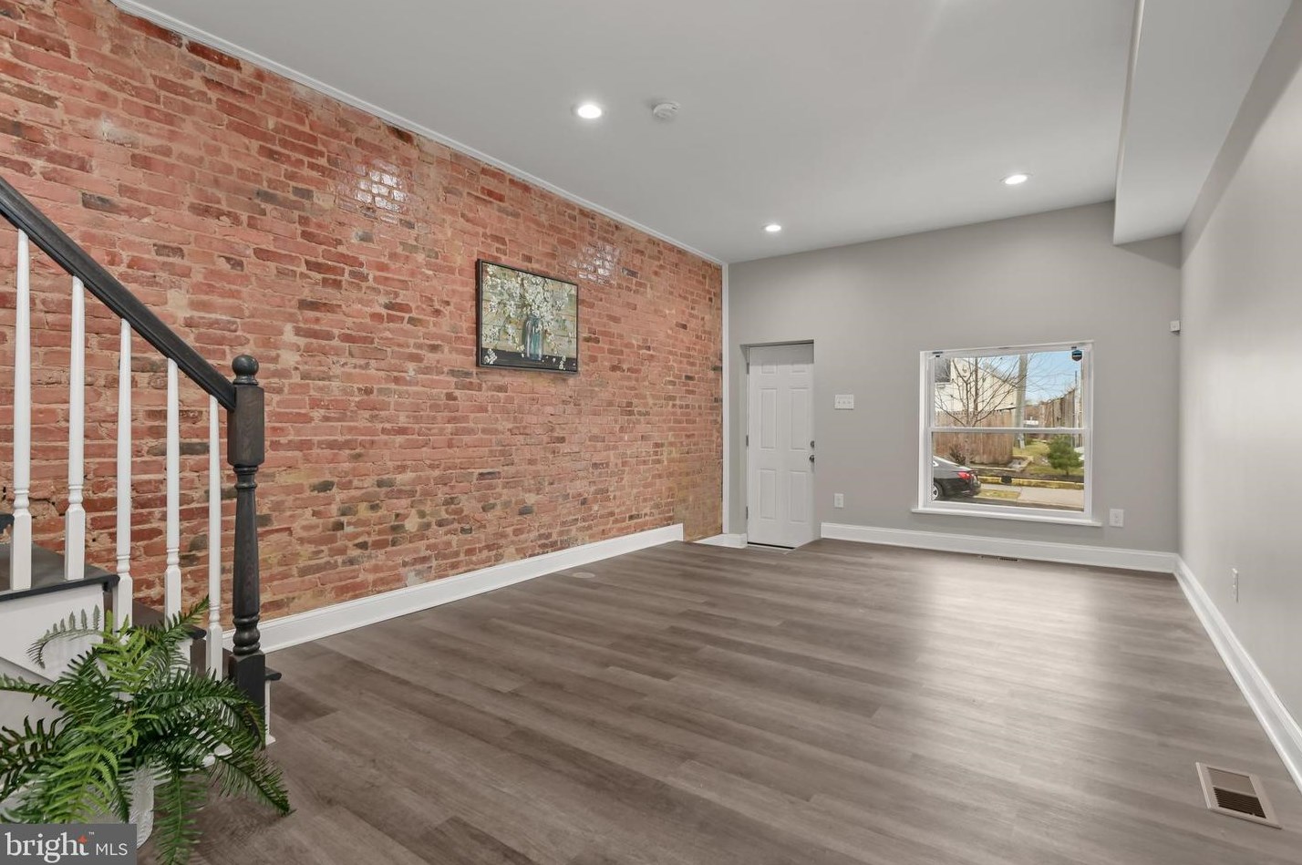 210 Ellwood Ave, Baltimore MD  21224-1309 exterior