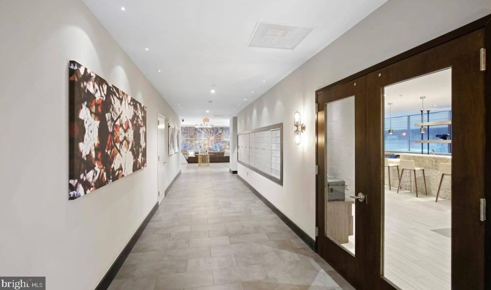 222 Saratoga, Baltimore, MD 21202