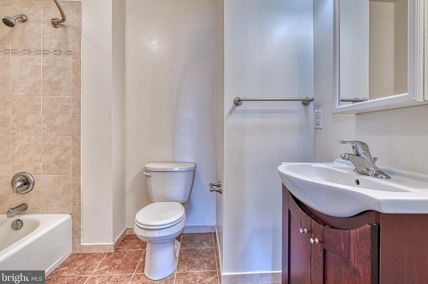 105 Montford Ave, Baltimore MD  21224-1015 exterior