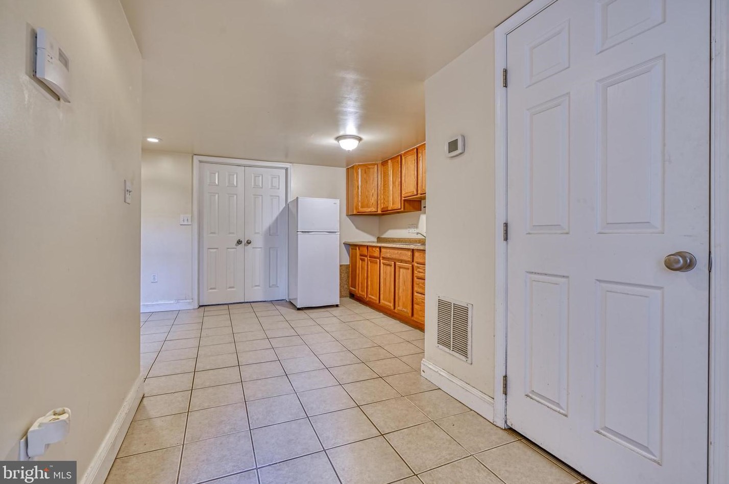 105 Montford Ave, Baltimore MD  21224-1015 exterior