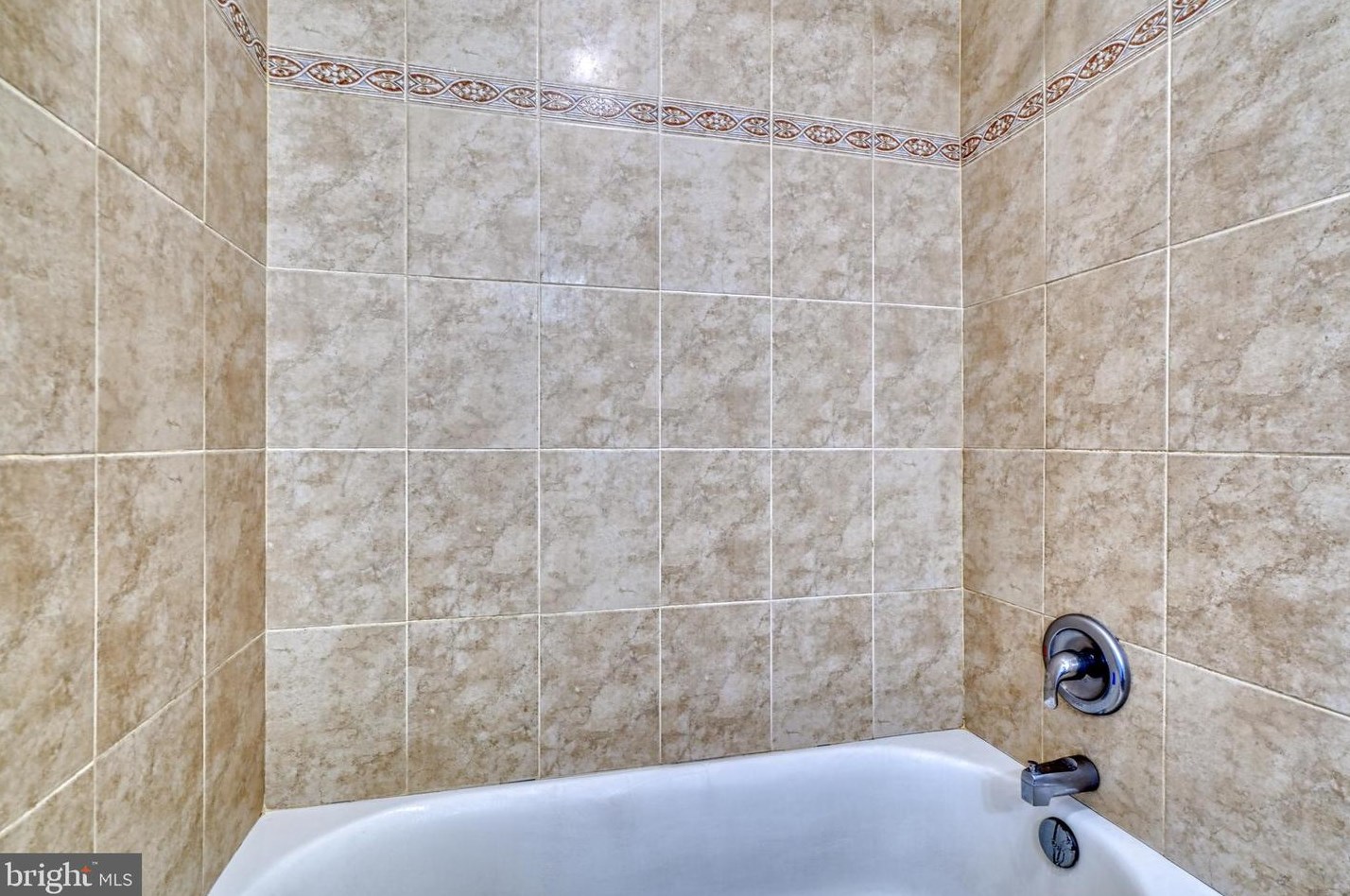 105 Montford Ave, Baltimore MD  21224-1015 exterior