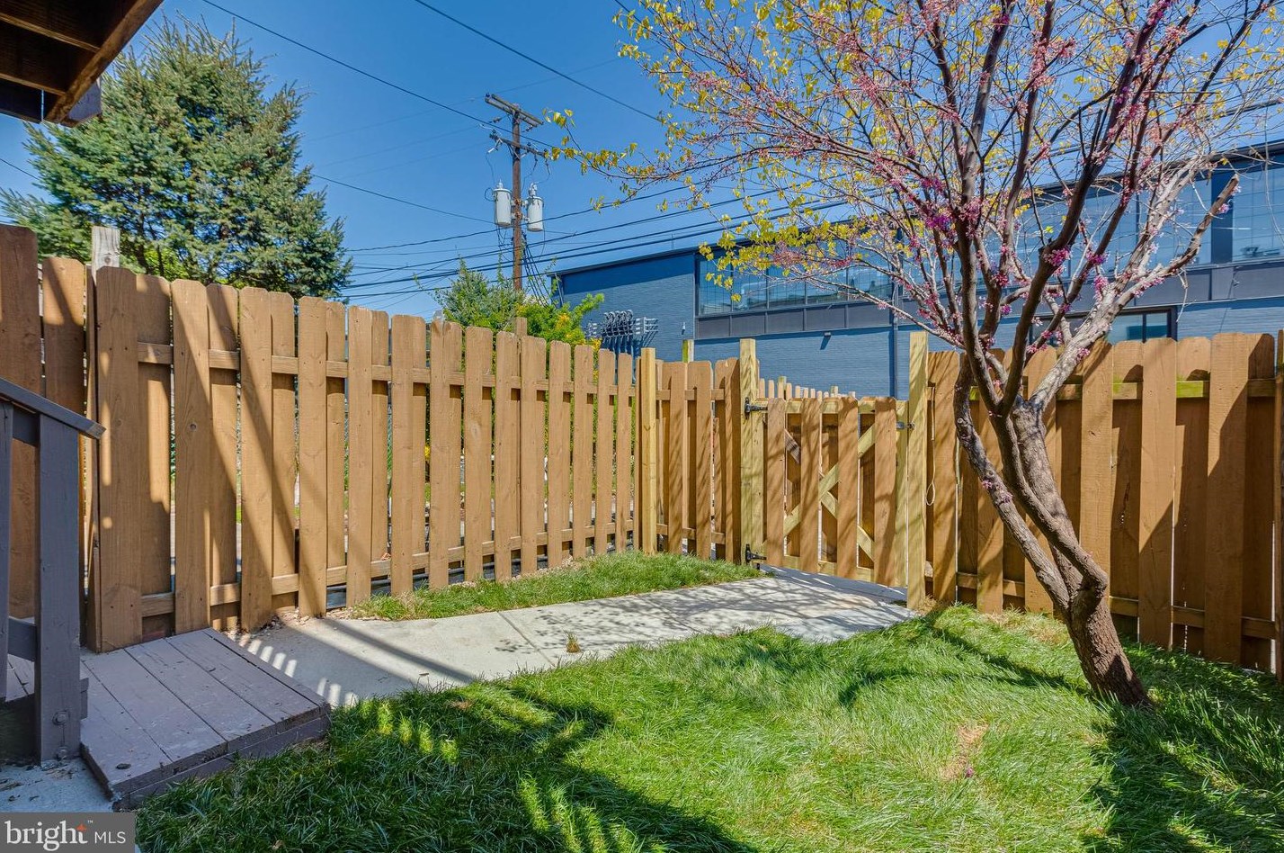 729 Grundy St, Baltimore MD  21224-4344 exterior