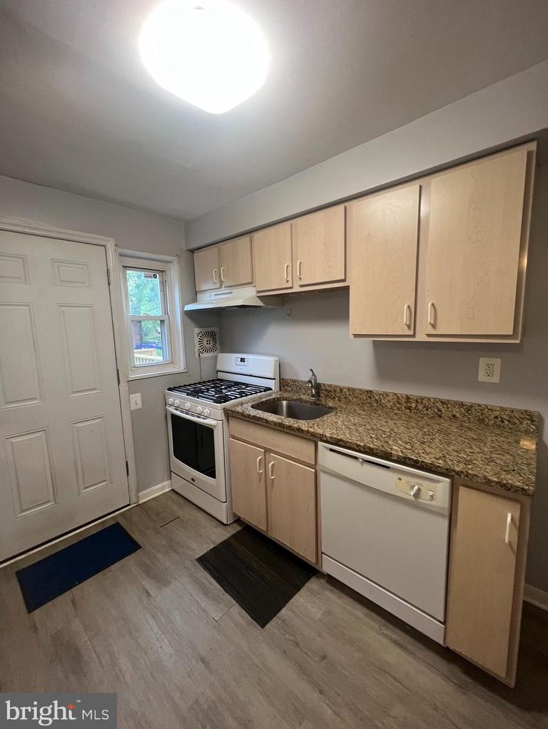 4206 Doris Ave, Baltimore MD  21225-2350 exterior