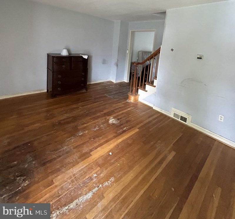 1261 Cedarcroft Rd, Baltimore, MD 21239-1922