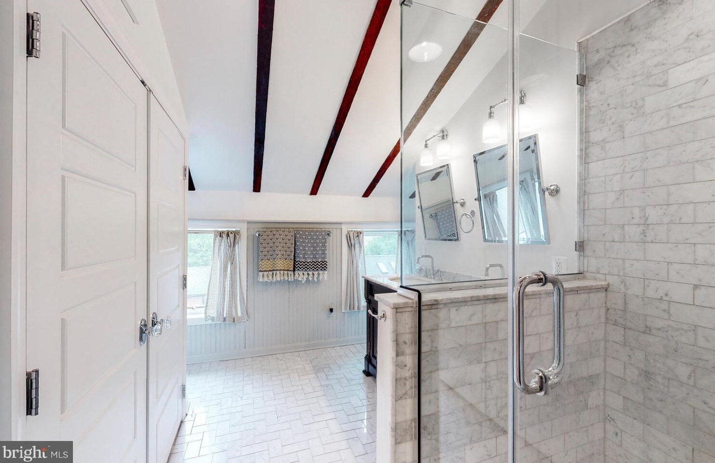 128 Lee St, Baltimore MD  21201-2421 exterior