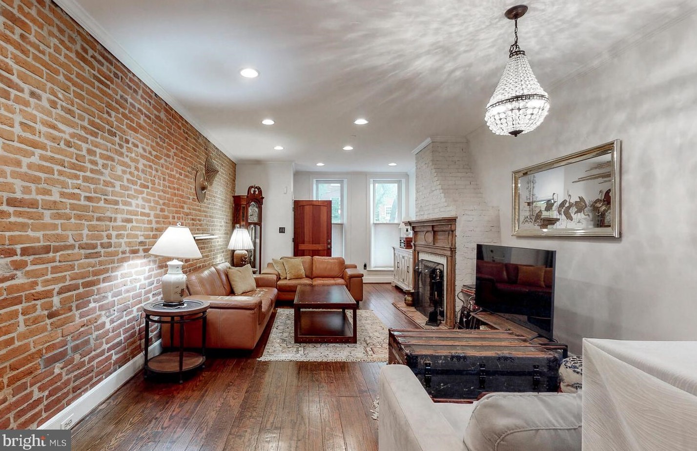 128 Lee St, Baltimore MD  21201-2421 exterior