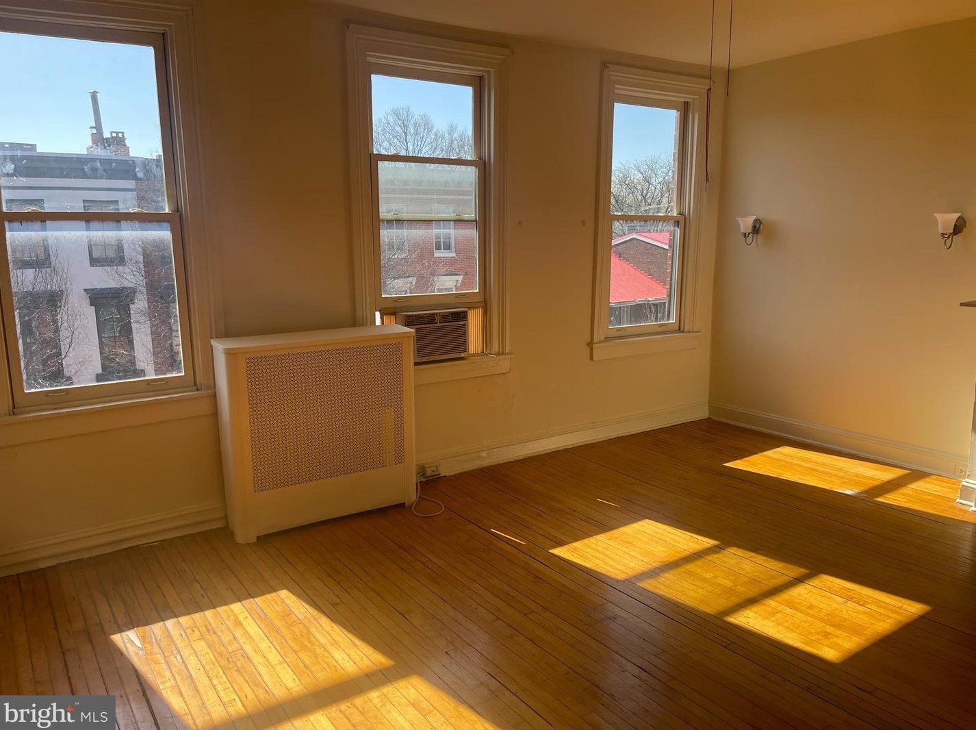 230 W Lafayette Ave, Baltimore, MD 21217