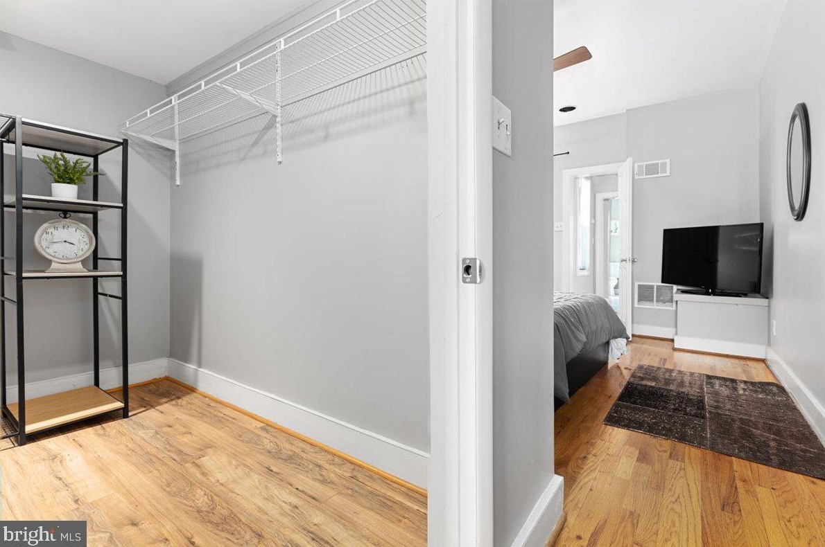 835 Montford Ave, Baltimore MD  21205-1619 exterior