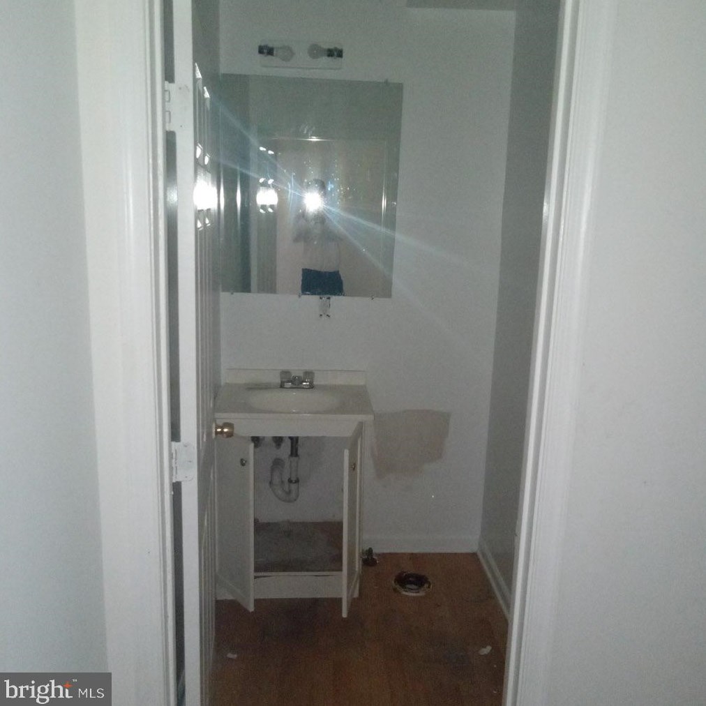 932 Bennett Pl, Baltimore MD  21223-1311 exterior