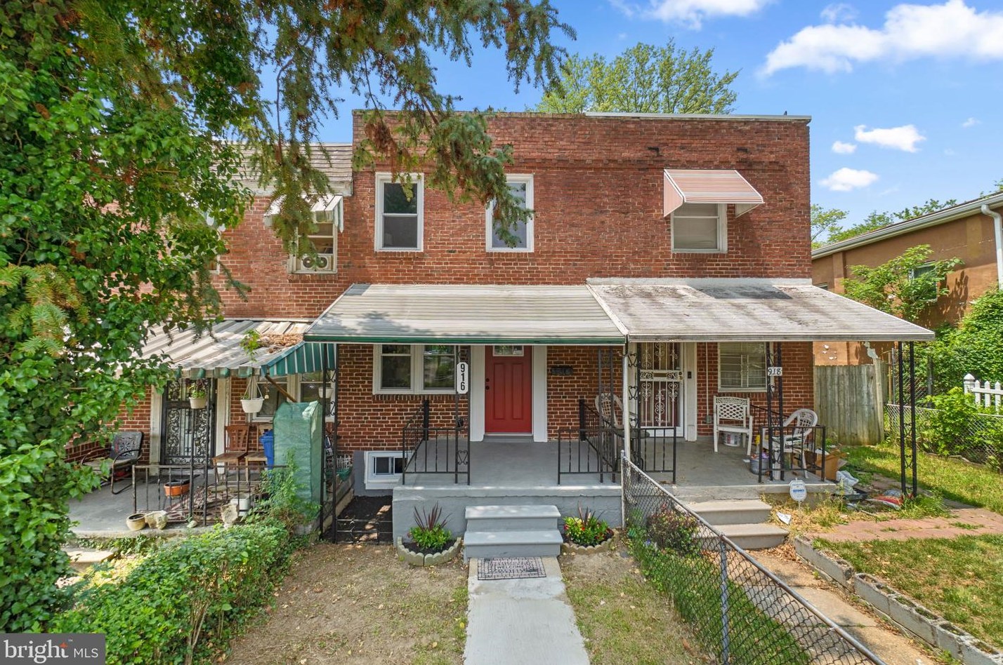 916 Whitmore Ave, Baltimore, MD 21216-4422