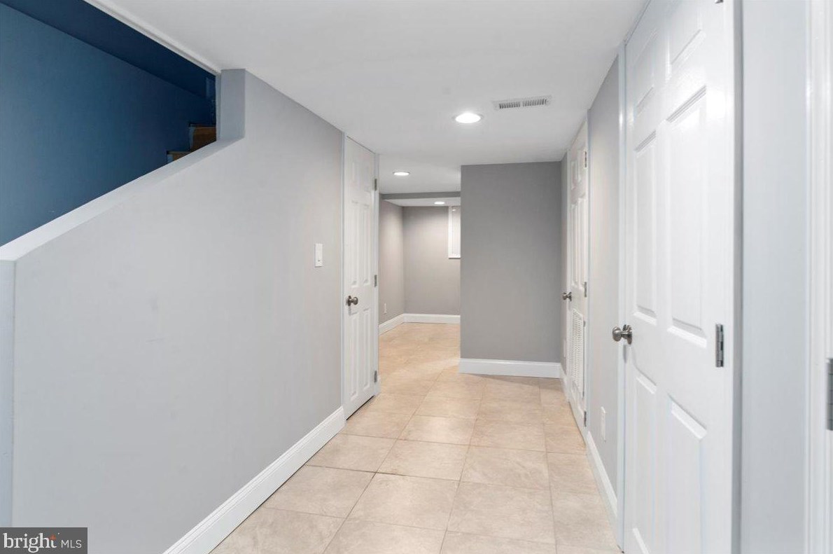 419 Kenwood Ave, Baltimore MD  21224-1211 exterior