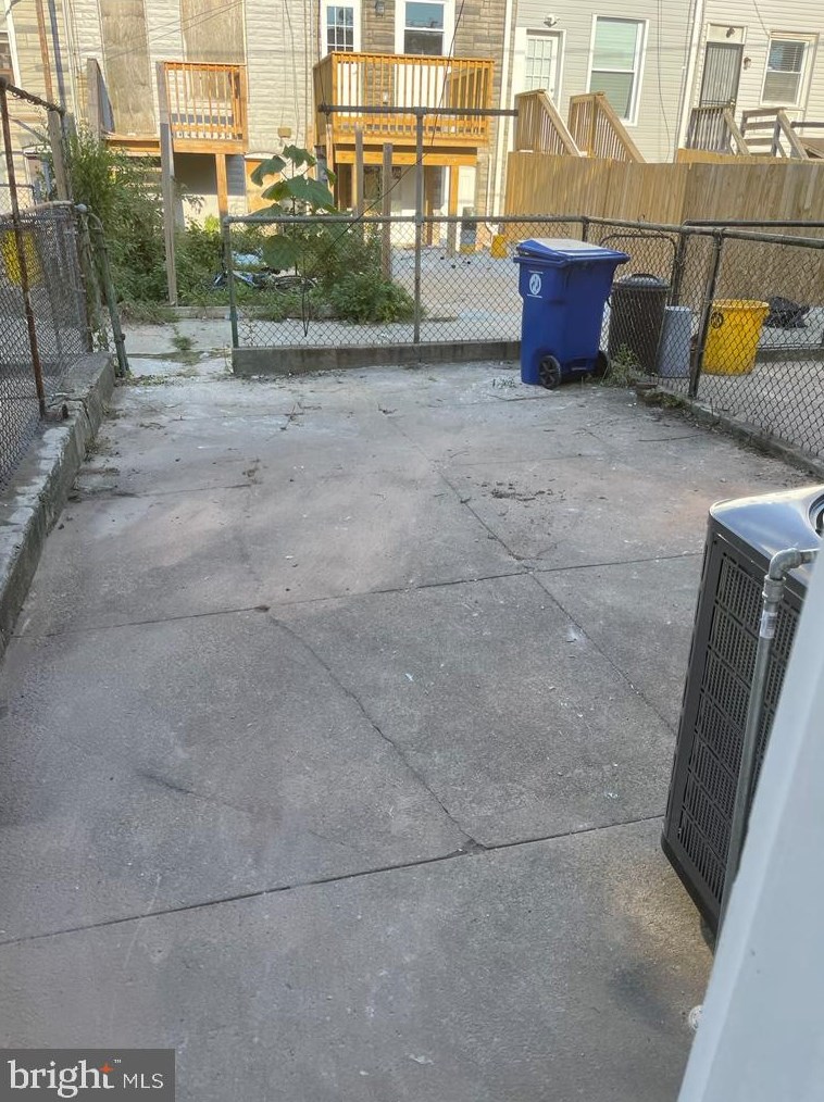 419 Kenwood Ave, Baltimore MD  21224-1211 exterior