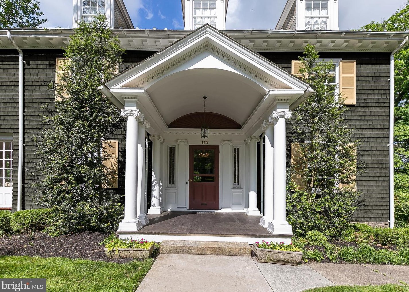 112 Ridgewood Rd, Baltimore, MD 21210-2537