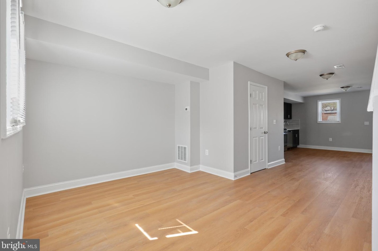 3906 8th St, Baltimore MD  21225-2116 exterior