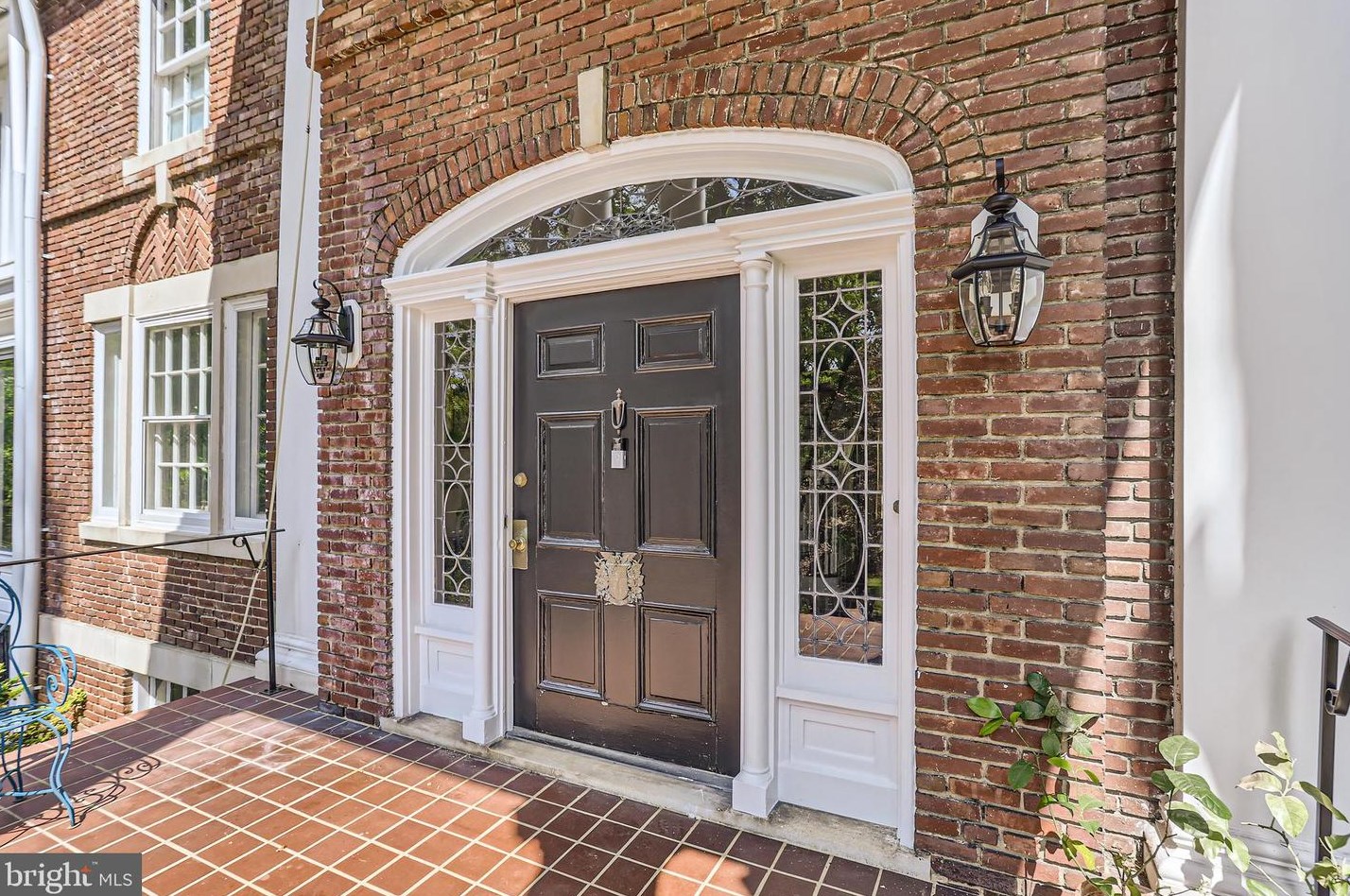 14 Edgevale Rd, Baltimore MD  21210-2253 exterior