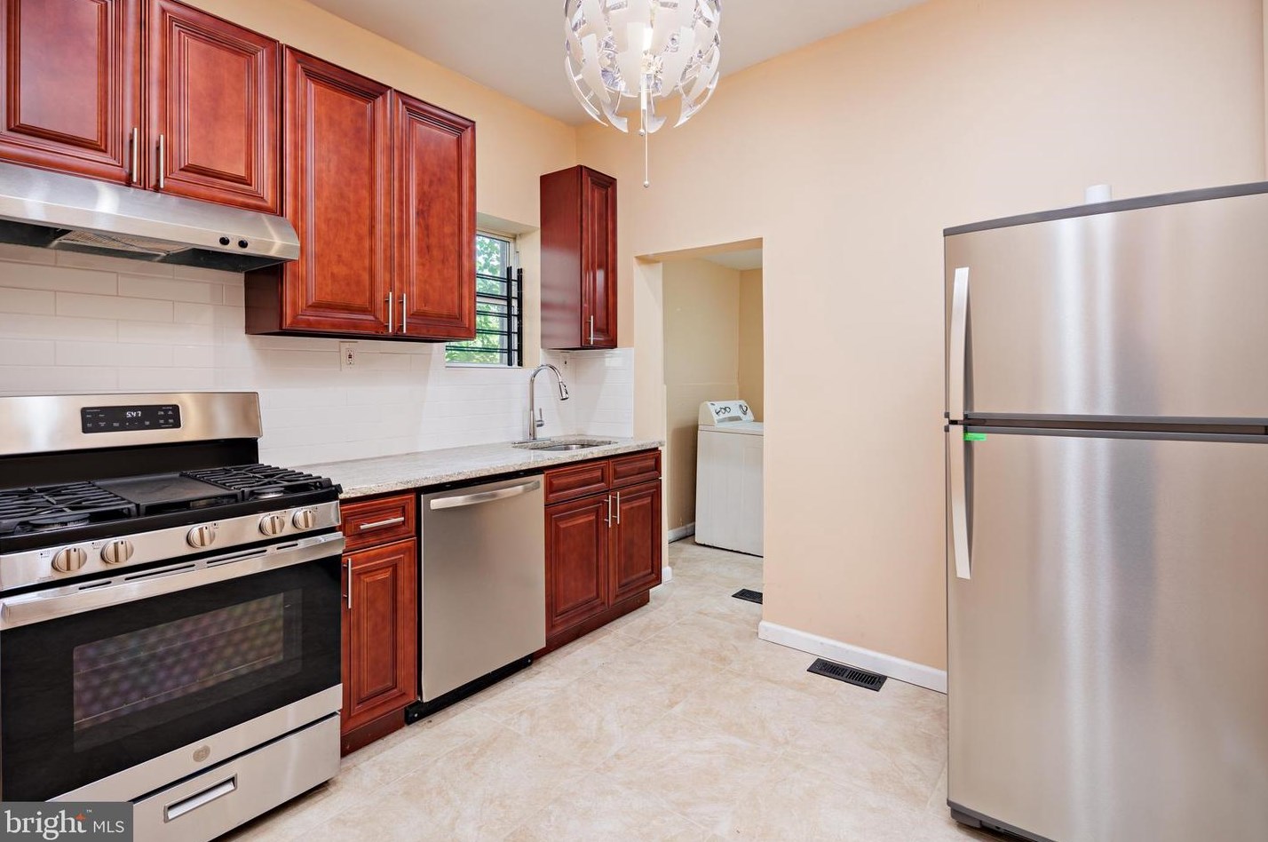 1819 Monroe St, Baltimore MD  21217-1647 exterior