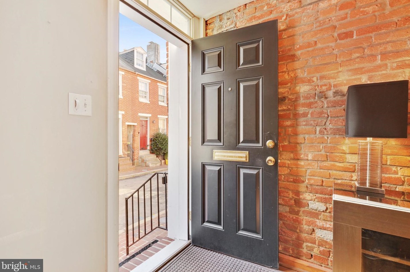 24 Hamburg St, Baltimore MD  21230-4034 exterior