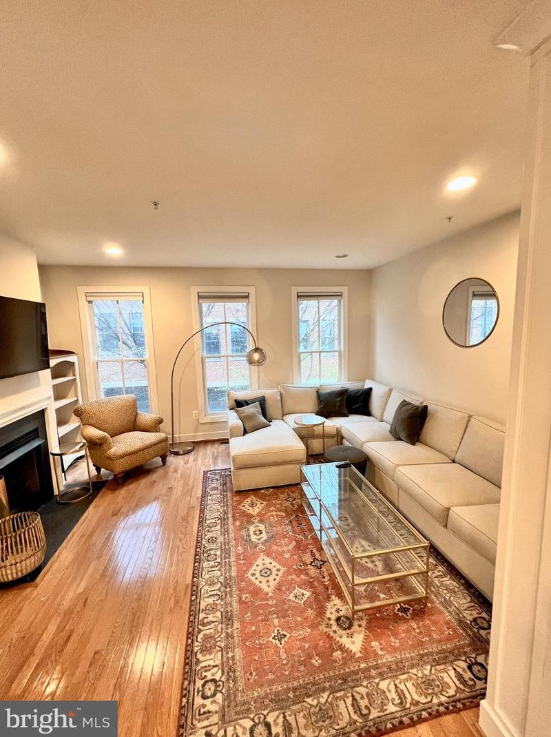 16 S Regester St, Baltimore, MD 21231
