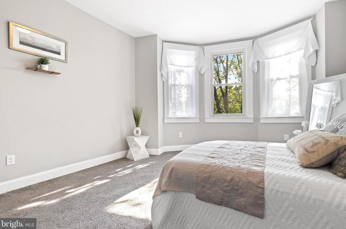 2809 The Alameda, Baltimore MD  21218-3728 exterior