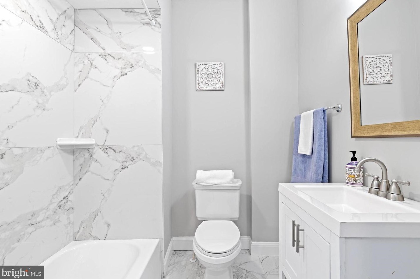 2809 The Alameda, Baltimore MD  21218-3728 exterior