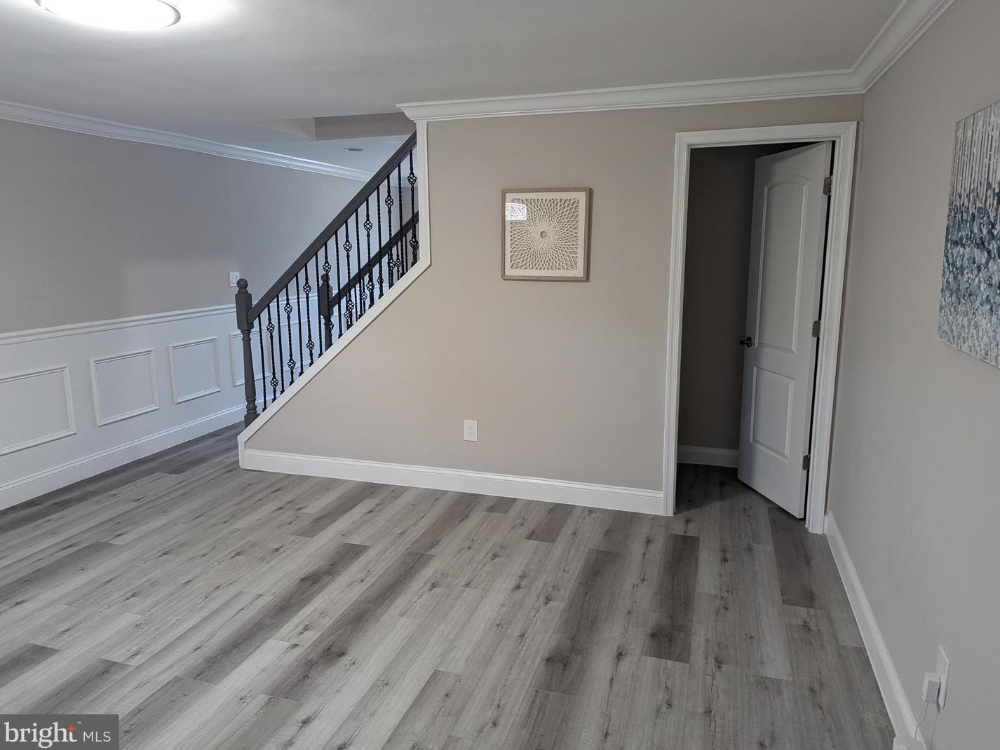4317 Roberton Ave, Baltimore, MD 21206-6803