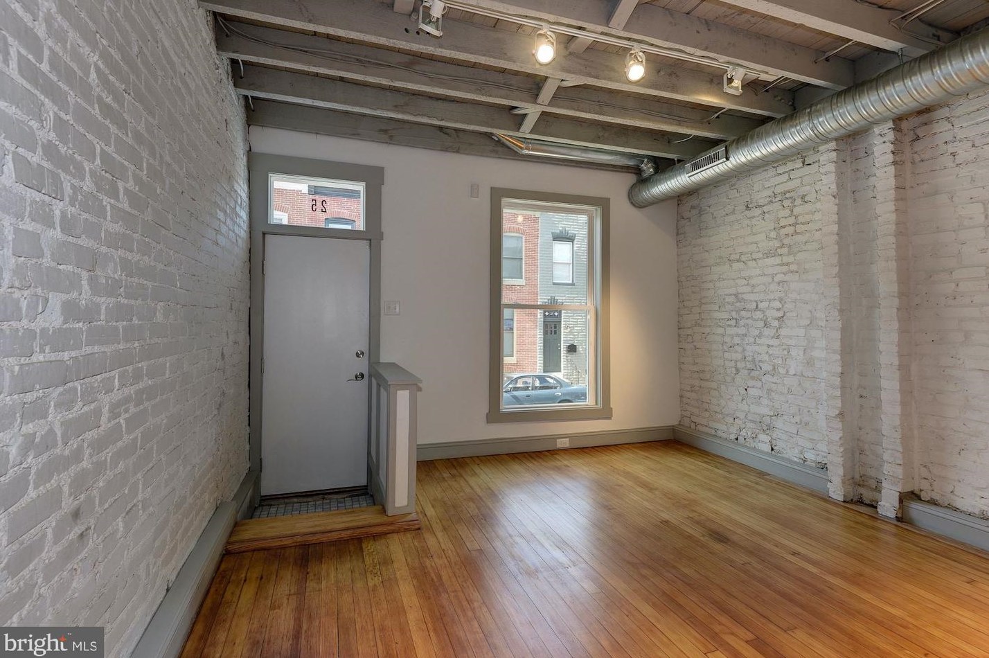 25 S Robinson St, Baltimore, MD 21224