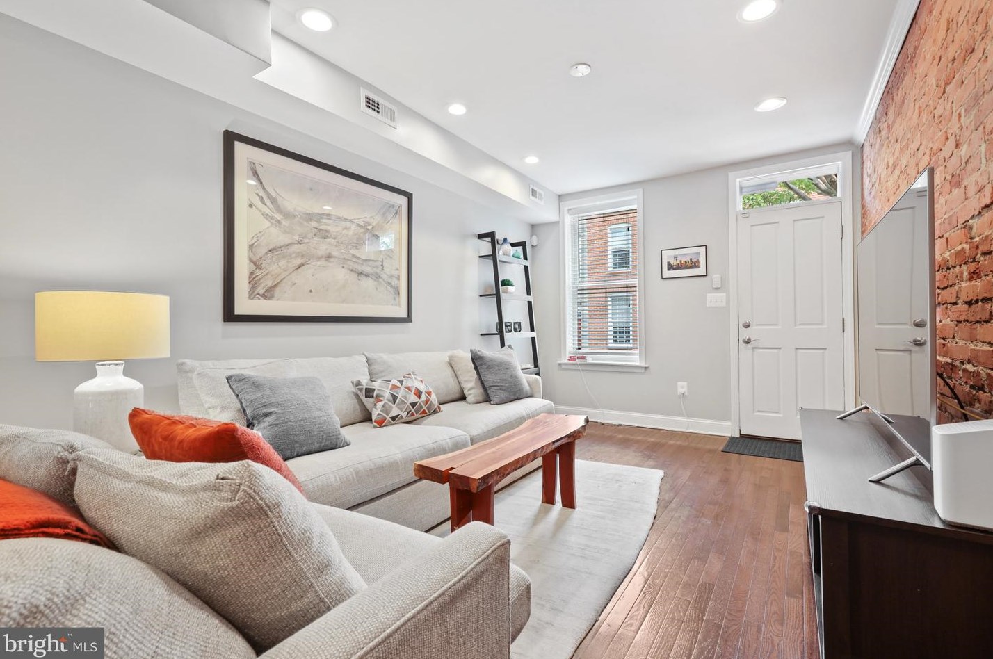 1210 Cooksie St, Baltimore, MD 21230-5231