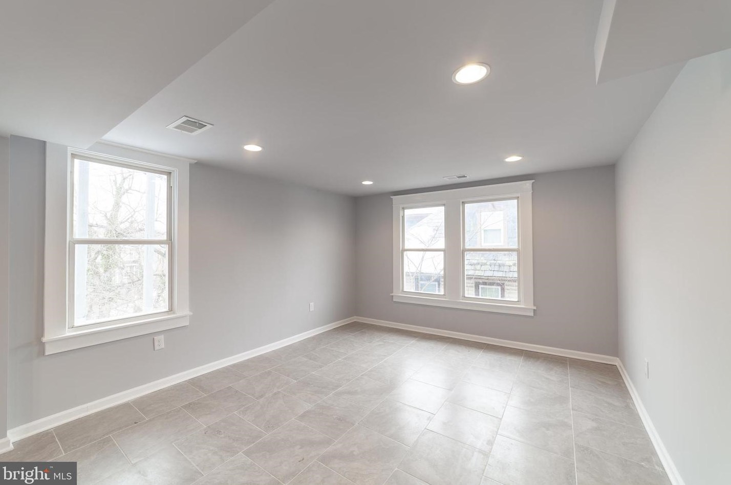 2912 Bayonne Ave, Baltimore MD  21214-1725 exterior