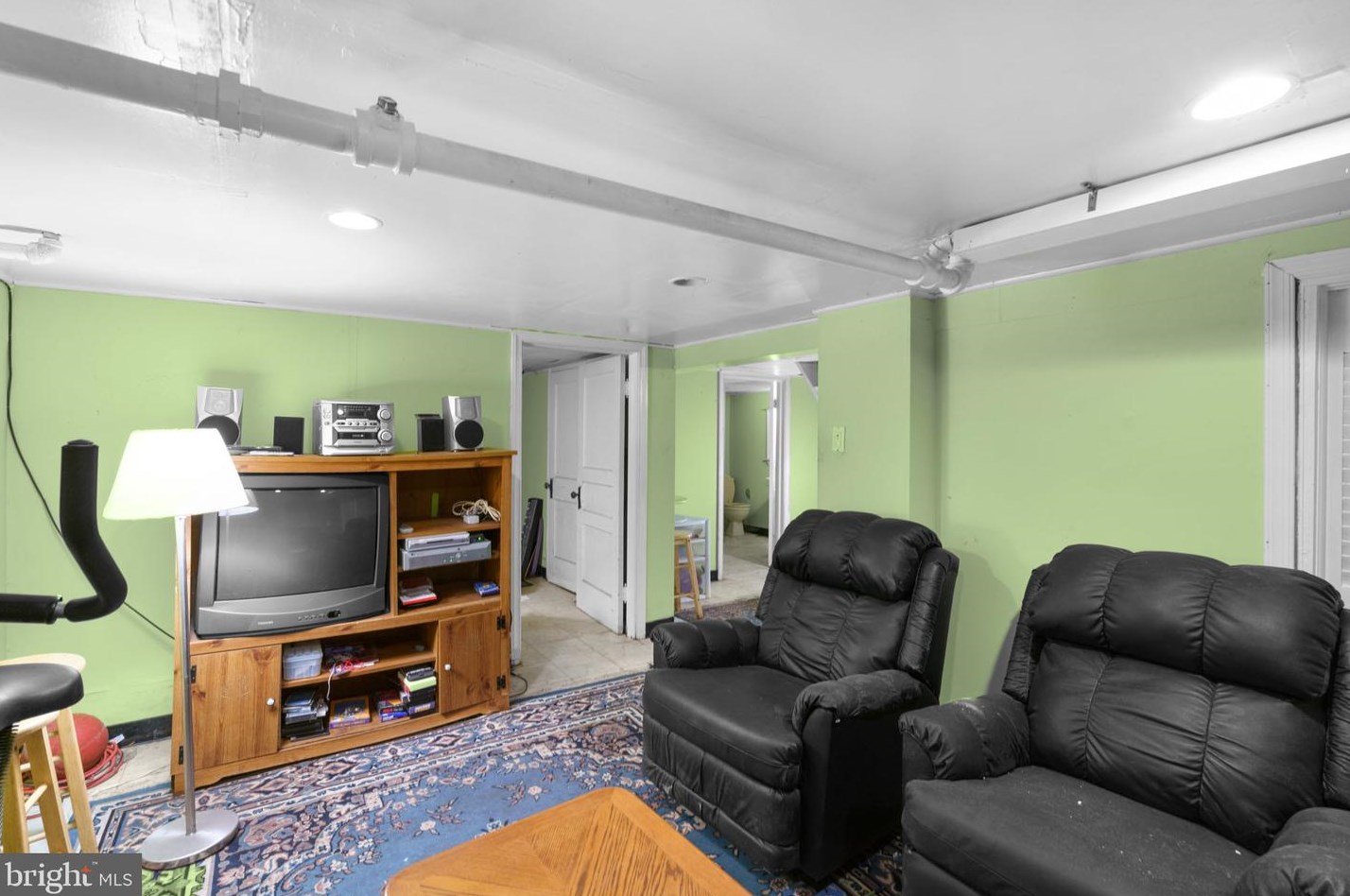 4806 Haddon Ave, Baltimore MD 21207-7635 exterior