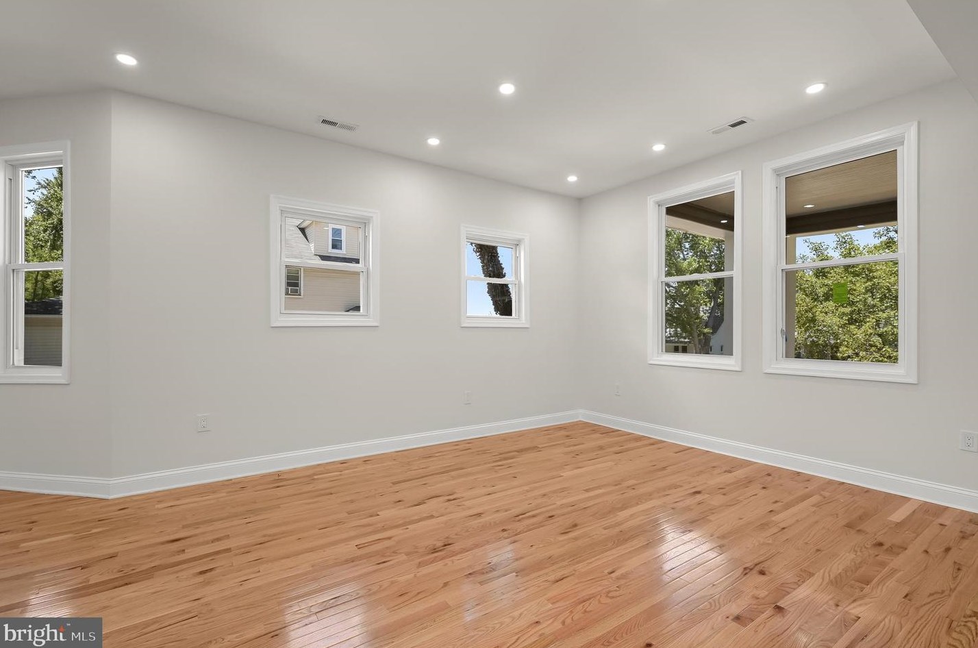 2915 Glenmore Ave, Baltimore MD 21206-2010 exterior