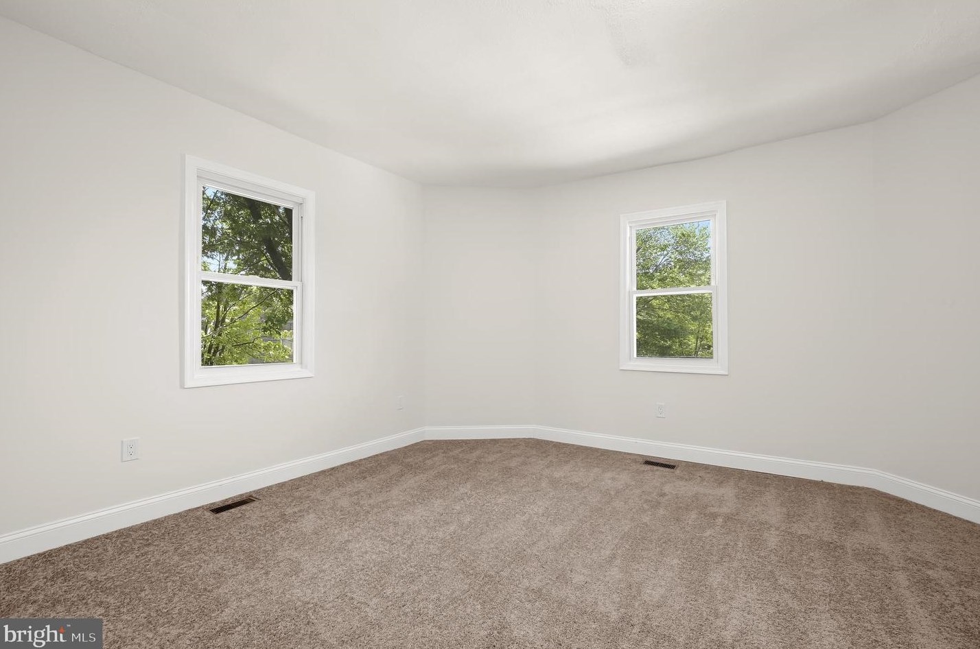 2915 Glenmore Ave, Baltimore MD 21206-2010 exterior