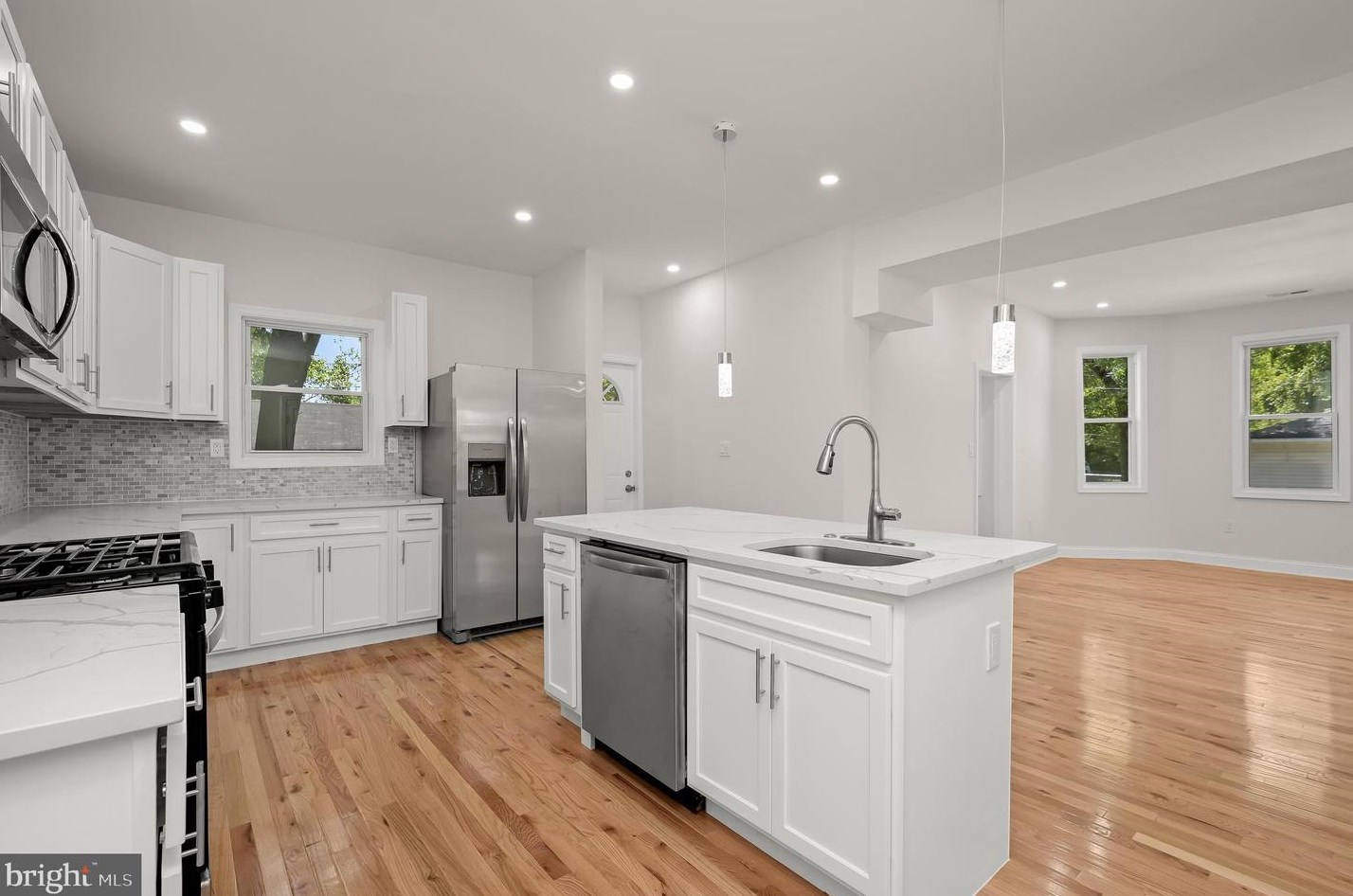 2915 Glenmore Ave, Baltimore MD 21206-2010 exterior