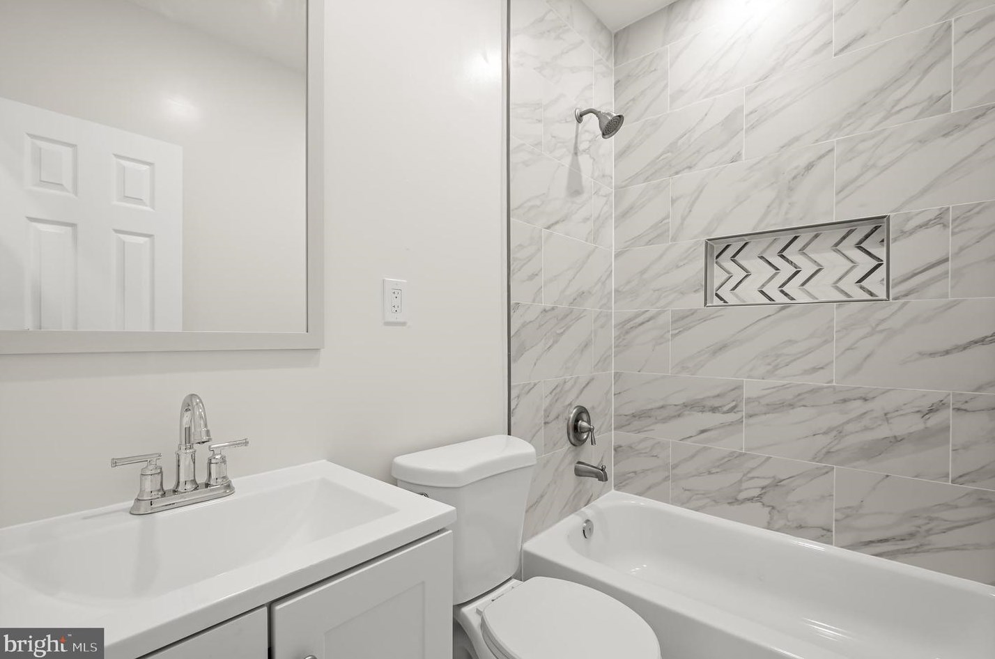 2915 Glenmore Ave, Baltimore MD 21206-2010 exterior