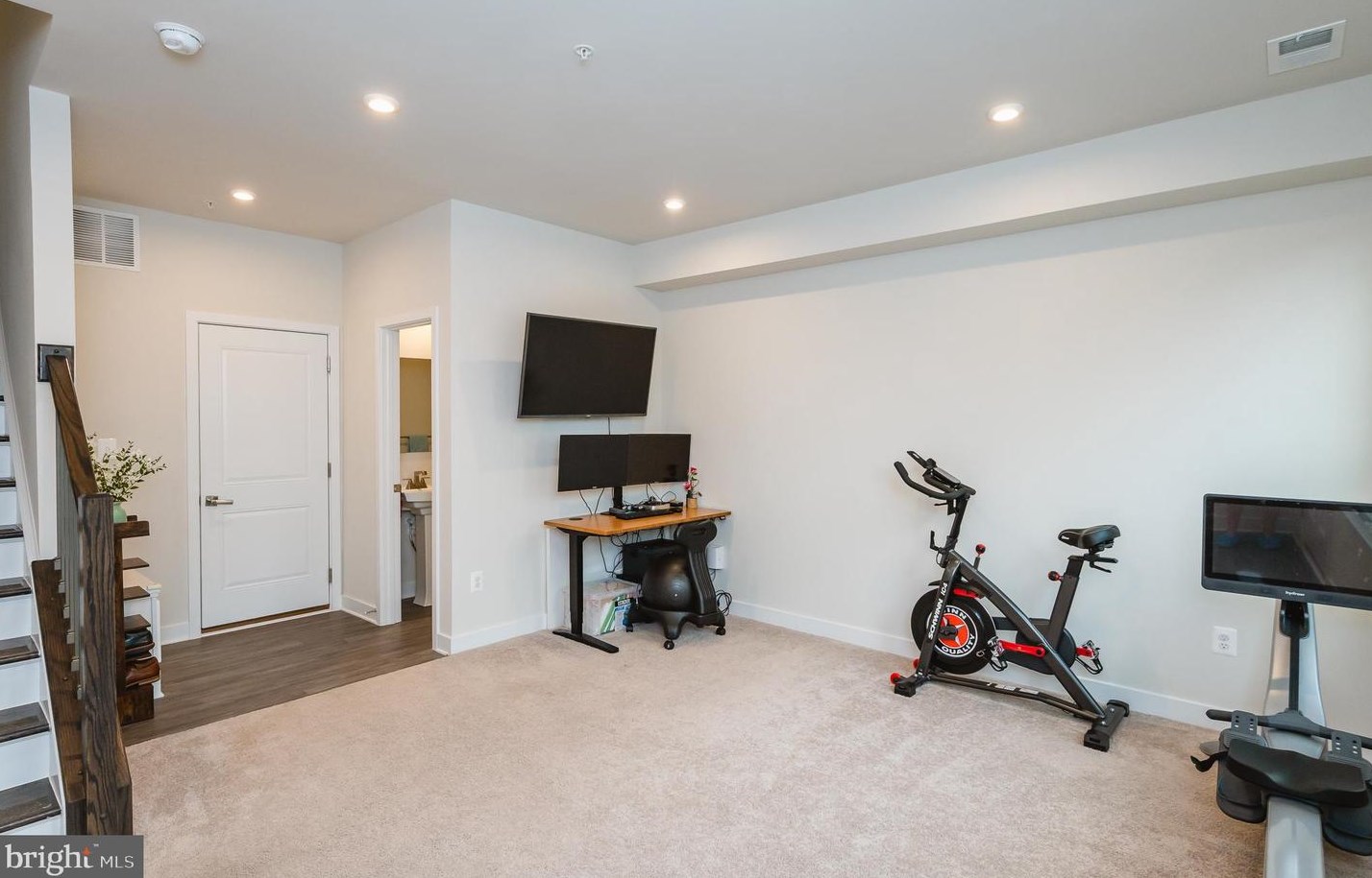 160 Oldham St, Baltimore MD  21224-2635 exterior