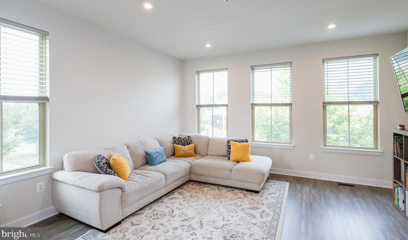 160 Oldham St, Baltimore MD  21224-2635 exterior