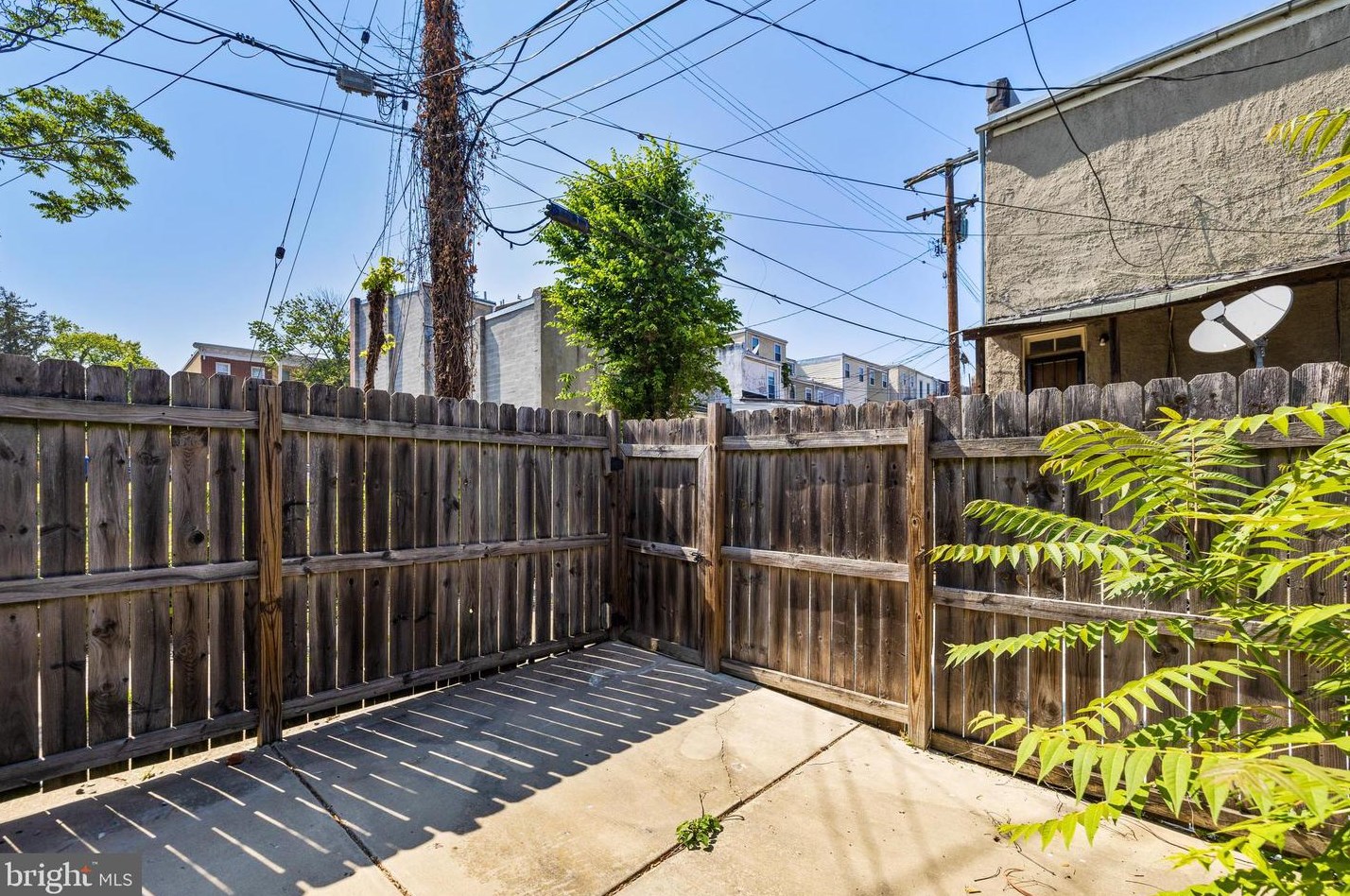 1600 Biddle St, Baltimore MD 21213-3118 exterior