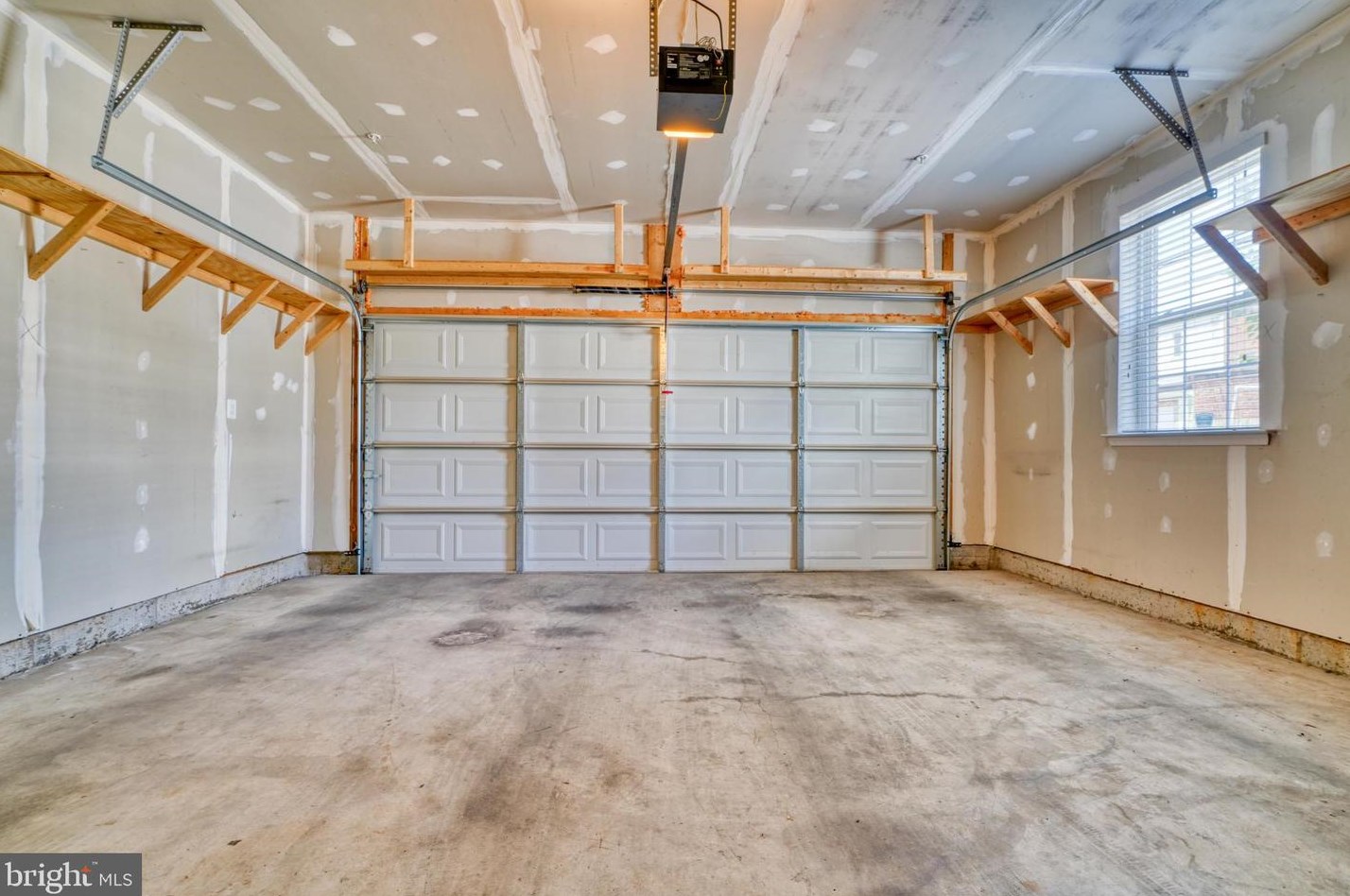 1200 Berry St, Baltimore MD 21211-1927 exterior