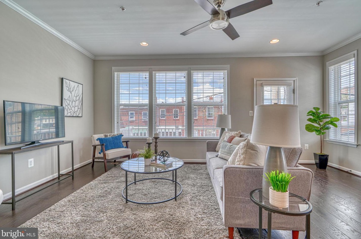 1200 Berry St, Baltimore MD 21211-1927 exterior