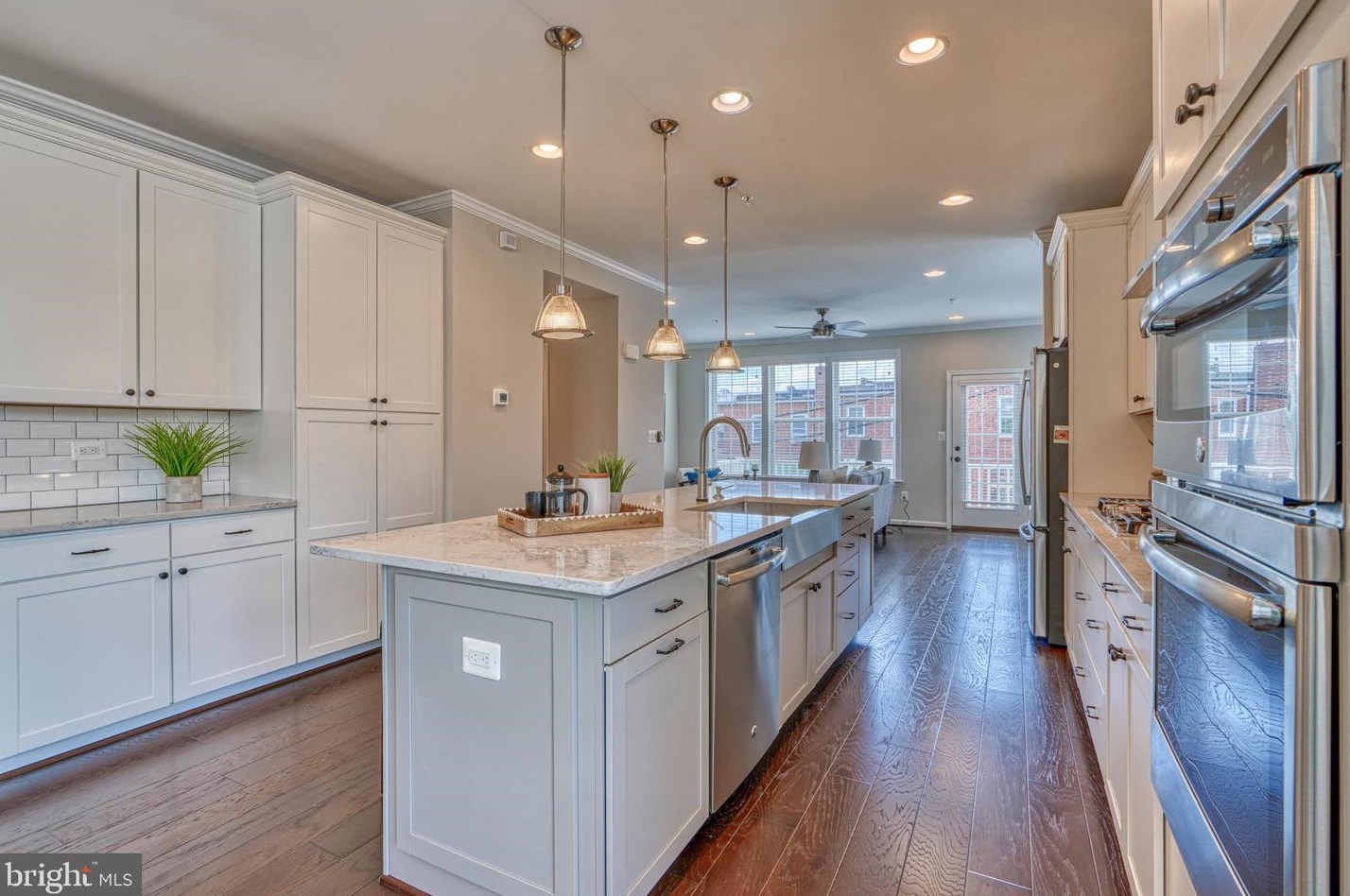 1200 Berry St, Baltimore MD 21211-1927 exterior